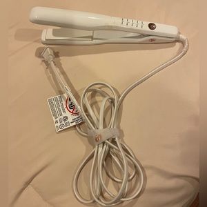 T3 Flat Iron